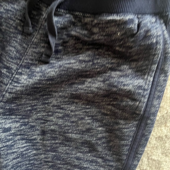 3 boys pants. 2 from Zara and 1 from children’s place. - Picture 8 of 8